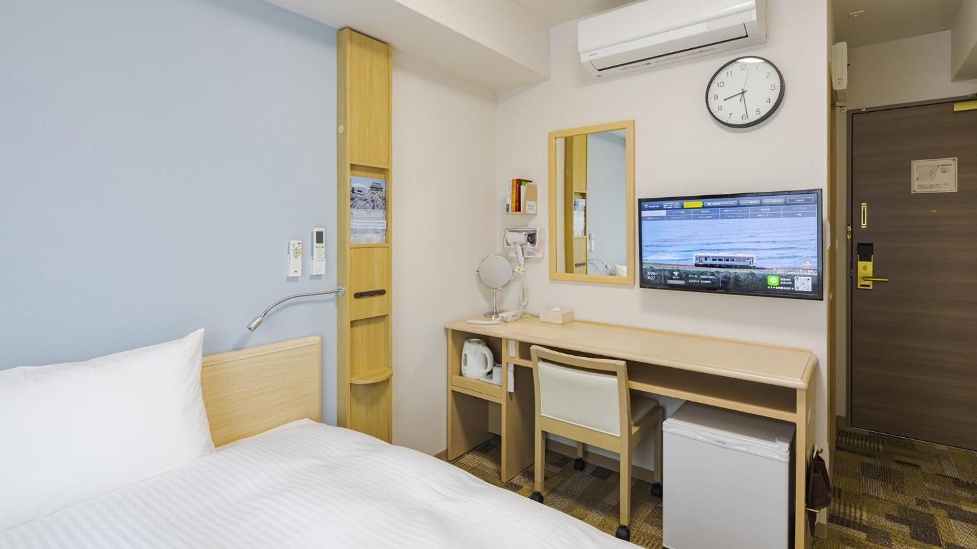 Toyoko Inn Tokyo Ikebukuro Kita-Guchi No.1 — Photos 2